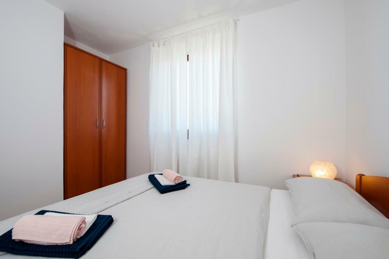 Apartment Thalassa 로비니 외부 사진