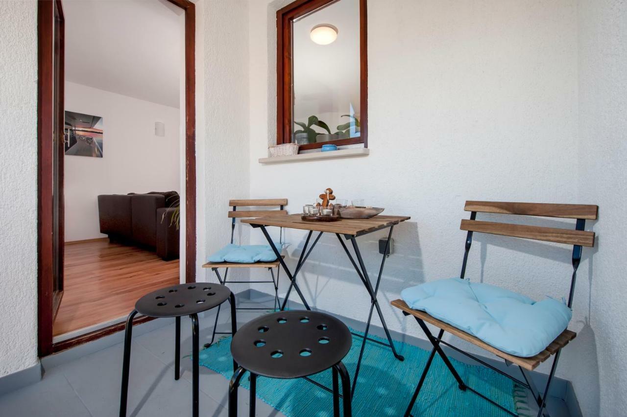 Apartment Thalassa 로비니 외부 사진